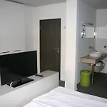 Pica Paca - Old Town Oda ve Kahvaltı 3*