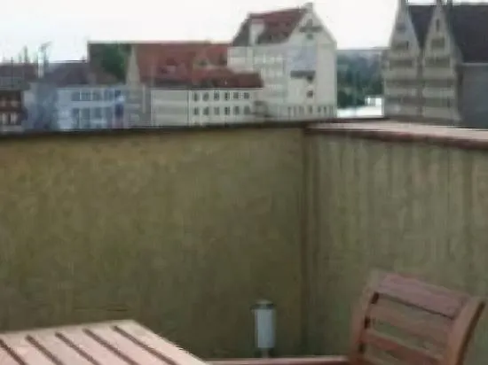 לינה וארוחת בוקר Pica Paca - Old Town